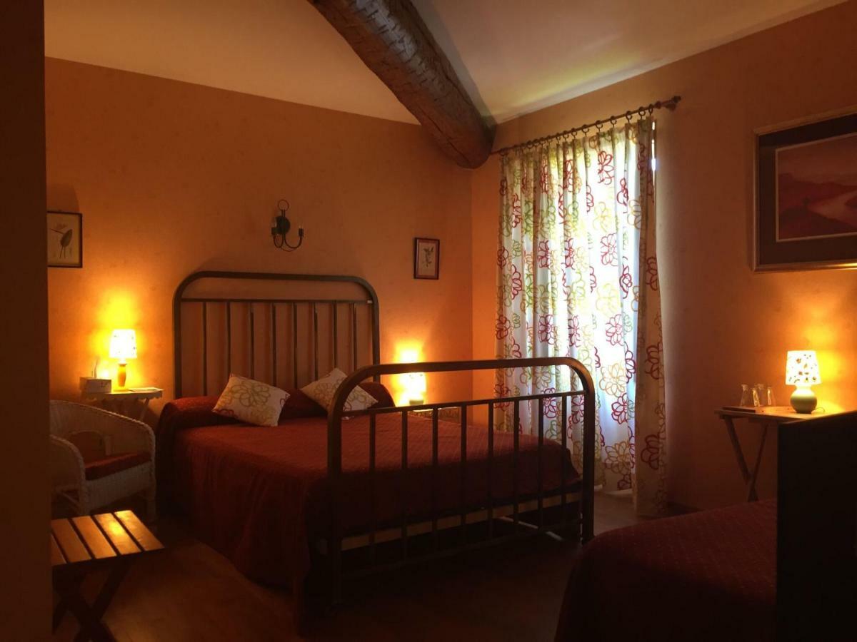 Domaine De Brousson Bed & Breakfast La Tour-sur-Orb Exterior photo