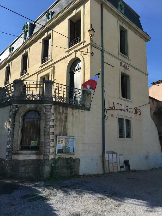 Domaine De Brousson Bed & Breakfast La Tour-sur-Orb Exterior photo